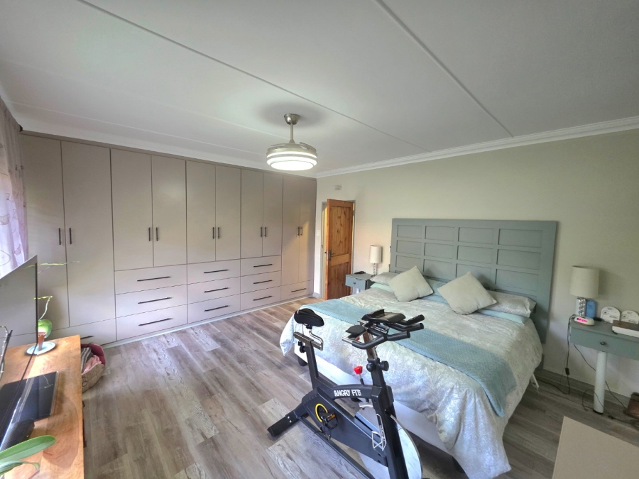 5 Bedroom Property for Sale in Morelig Free State